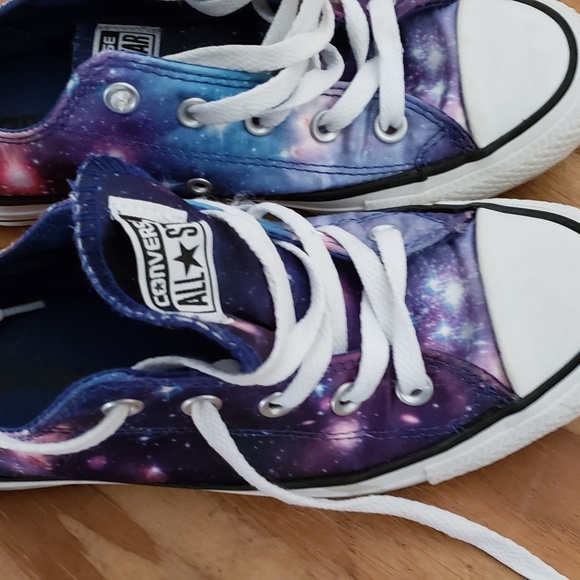 🎓🌐🌐😁MAGIC 😁CONVERSE..2 separate post 1 pair each - Picture 9 of 12